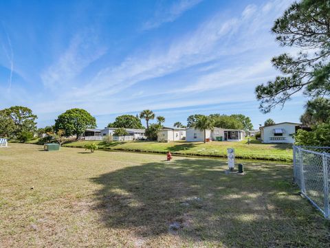 A home in Barefoot Bay