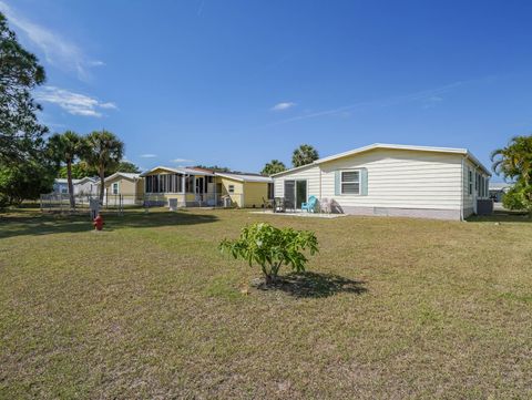 A home in Barefoot Bay