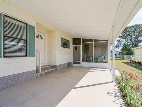 A home in Barefoot Bay