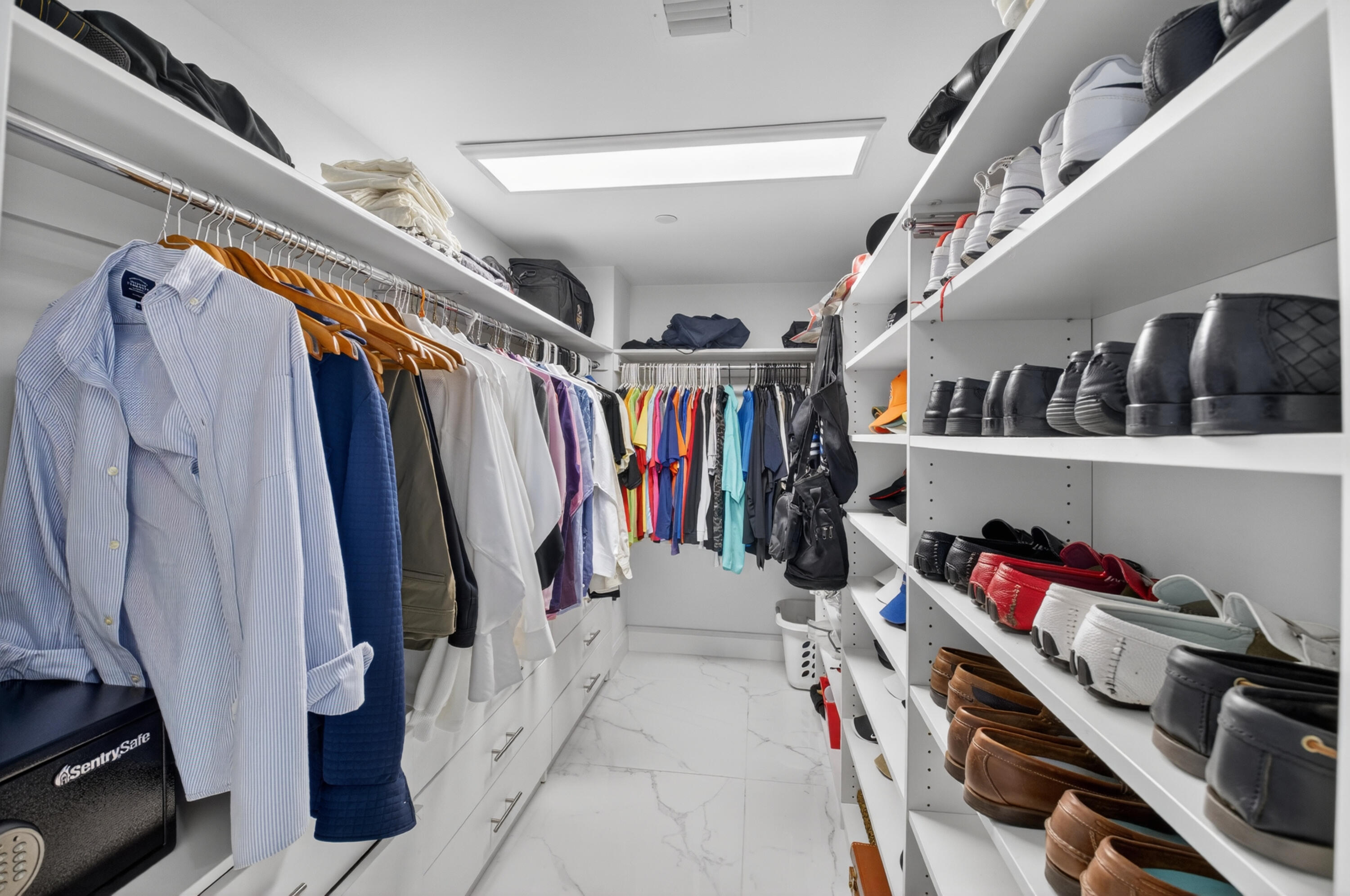 WILLOW WOOD MIDRISE CONDO - Residential