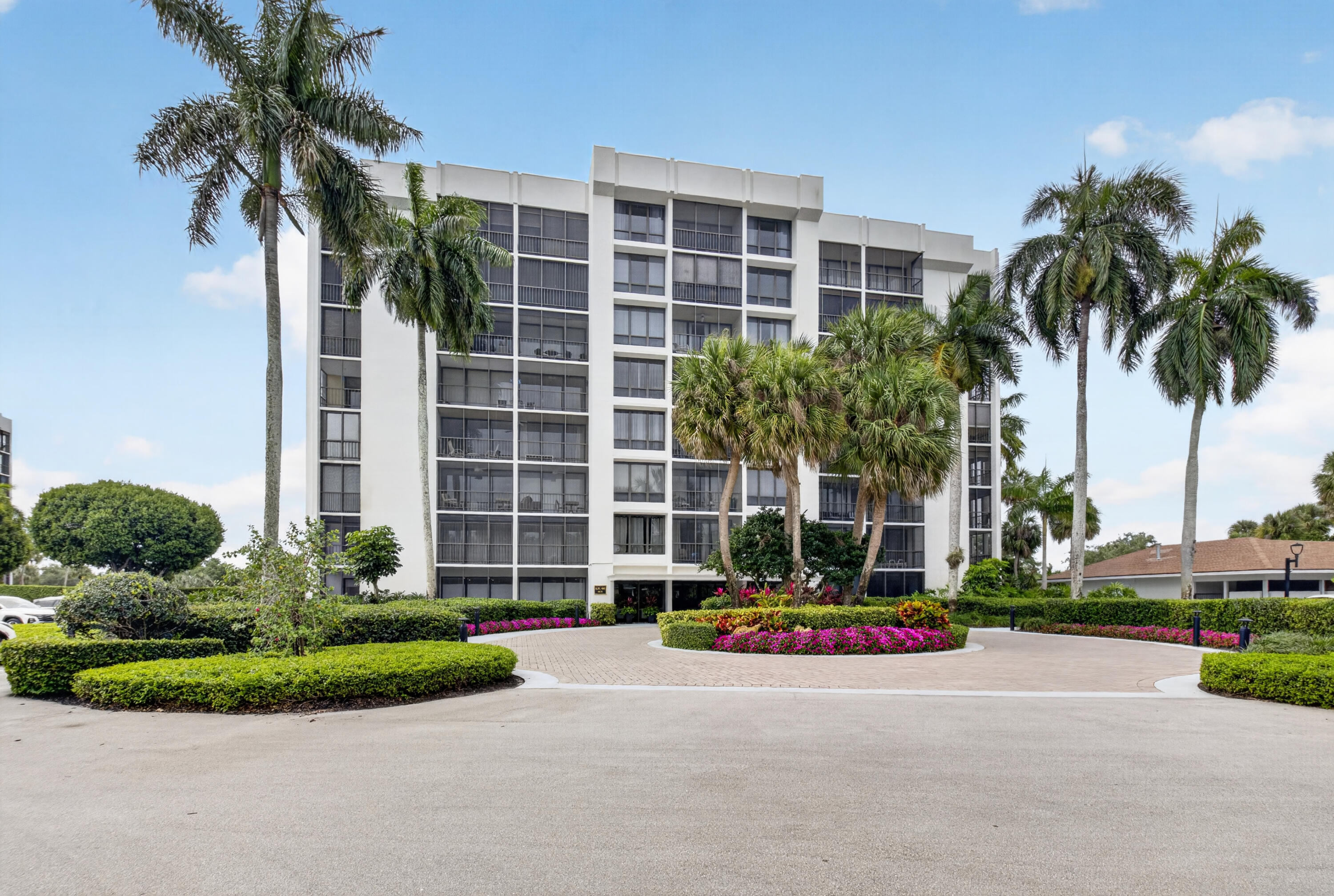 WILLOW WOOD MIDRISE CONDO - Residential