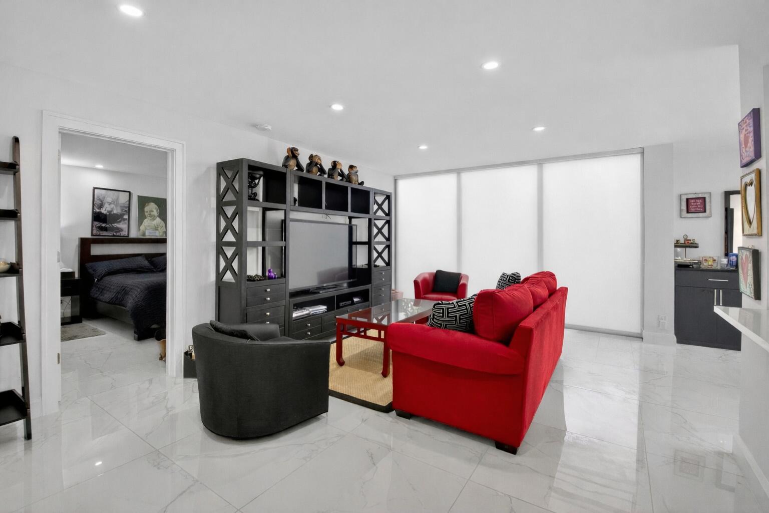 WILLOW WOOD MIDRISE CONDO - Residential