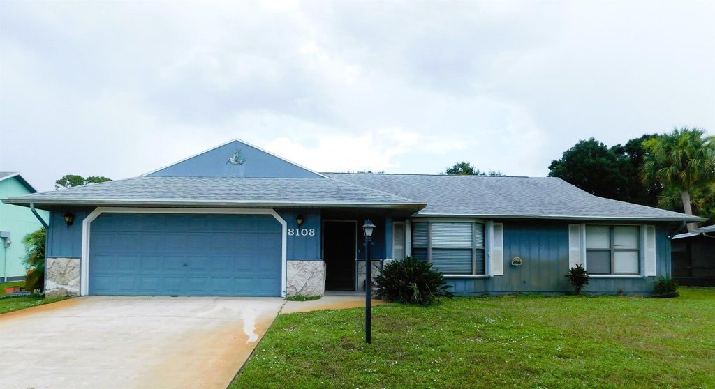 Photo of 8108 Fort Pierce Boulevard, Fort Pierce, FL 34951 (MLS # R11005479)