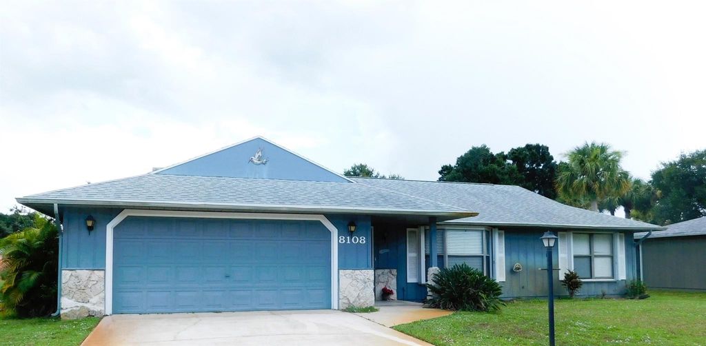 Photo of 8108 Fort Pierce Boulevard, Fort Pierce, FL 34951 (MLS # R11005479)