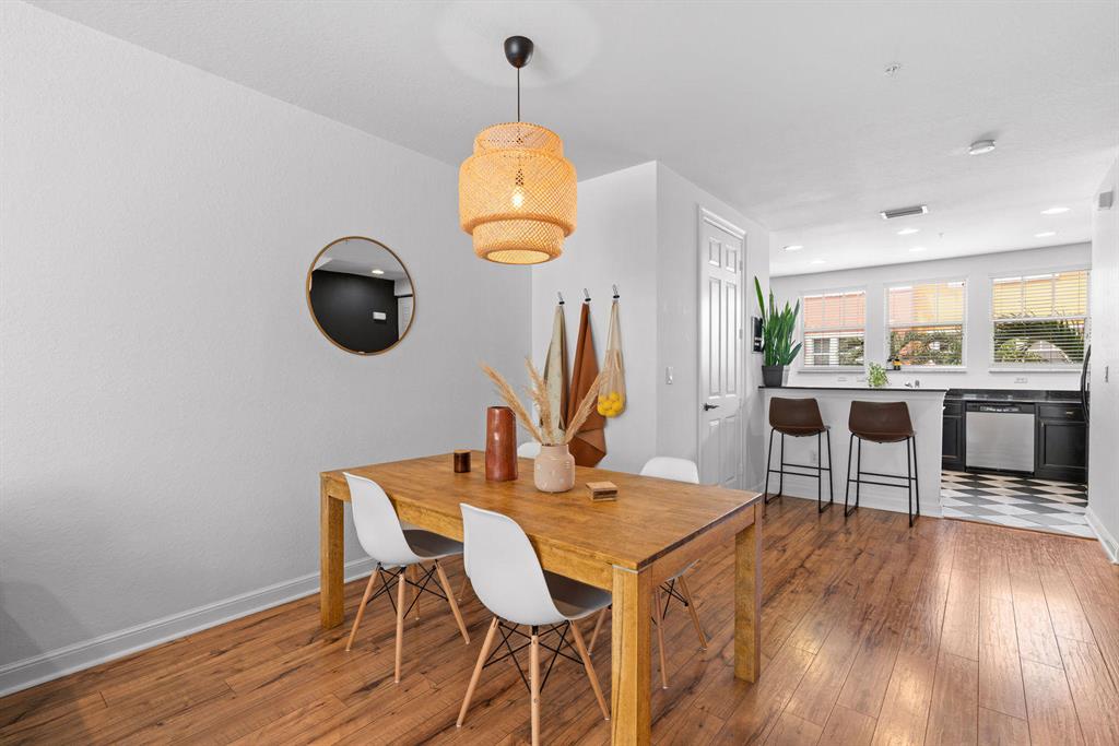 CITYSIDE CONDO - Residential