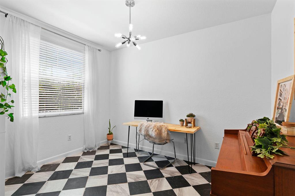 CITYSIDE CONDO - Residential