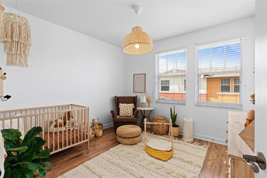 CITYSIDE CONDO - Residential