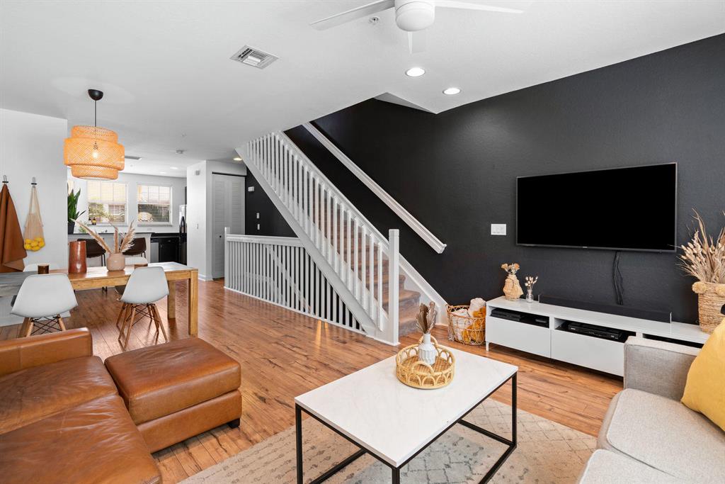 CITYSIDE CONDO - Residential