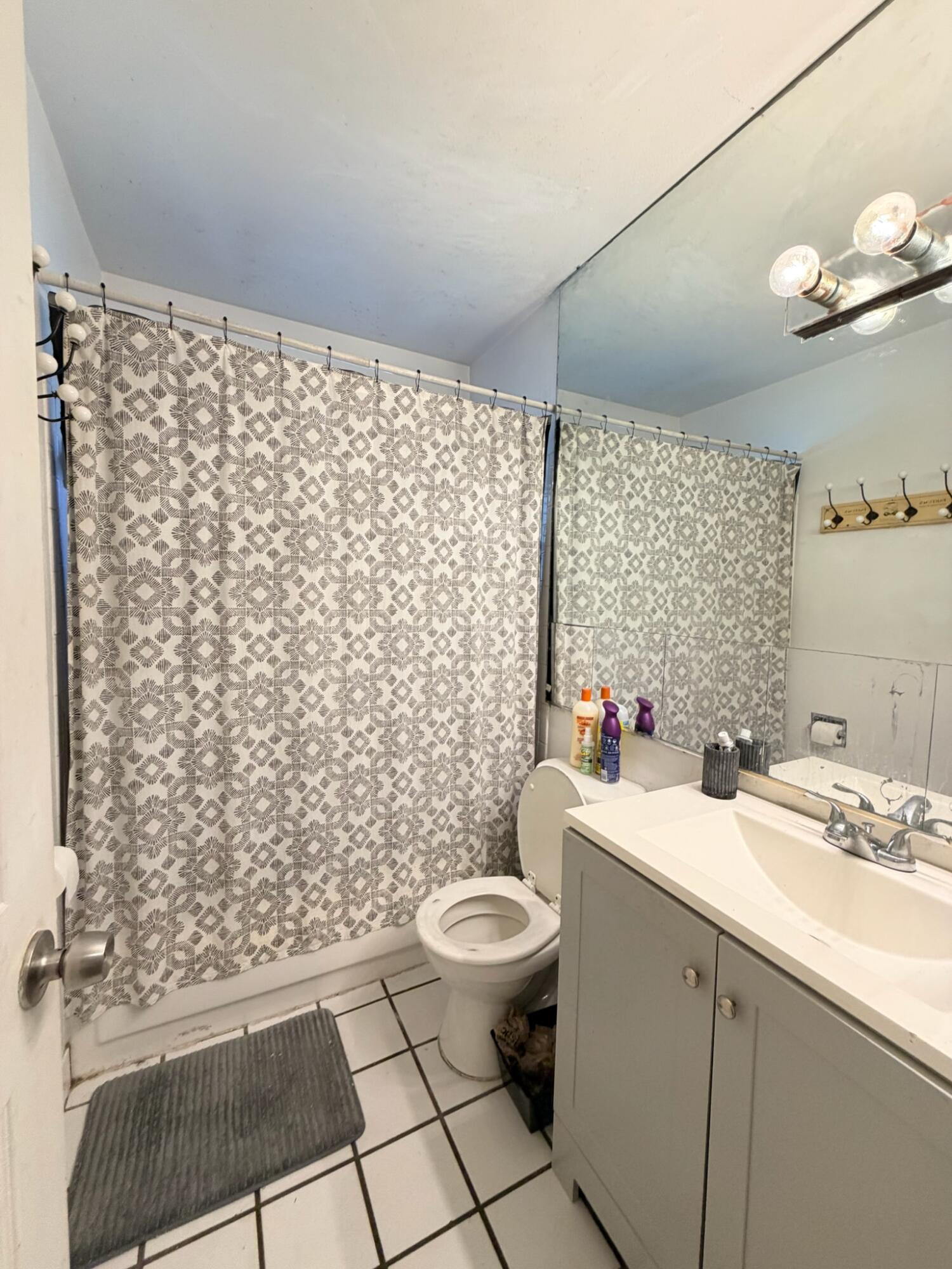 EMBARCADERO CONDO - Residential