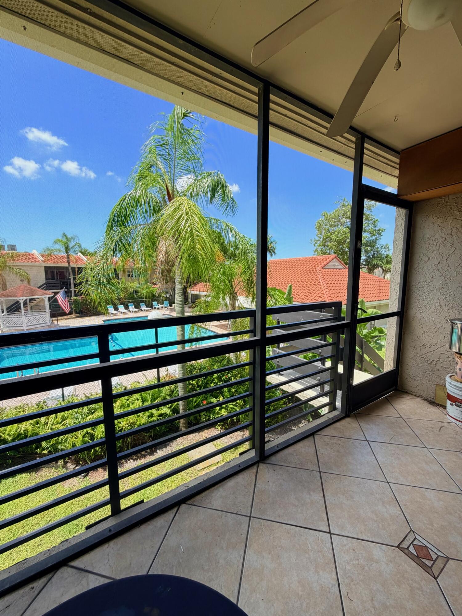EMBARCADERO CONDO - Residential