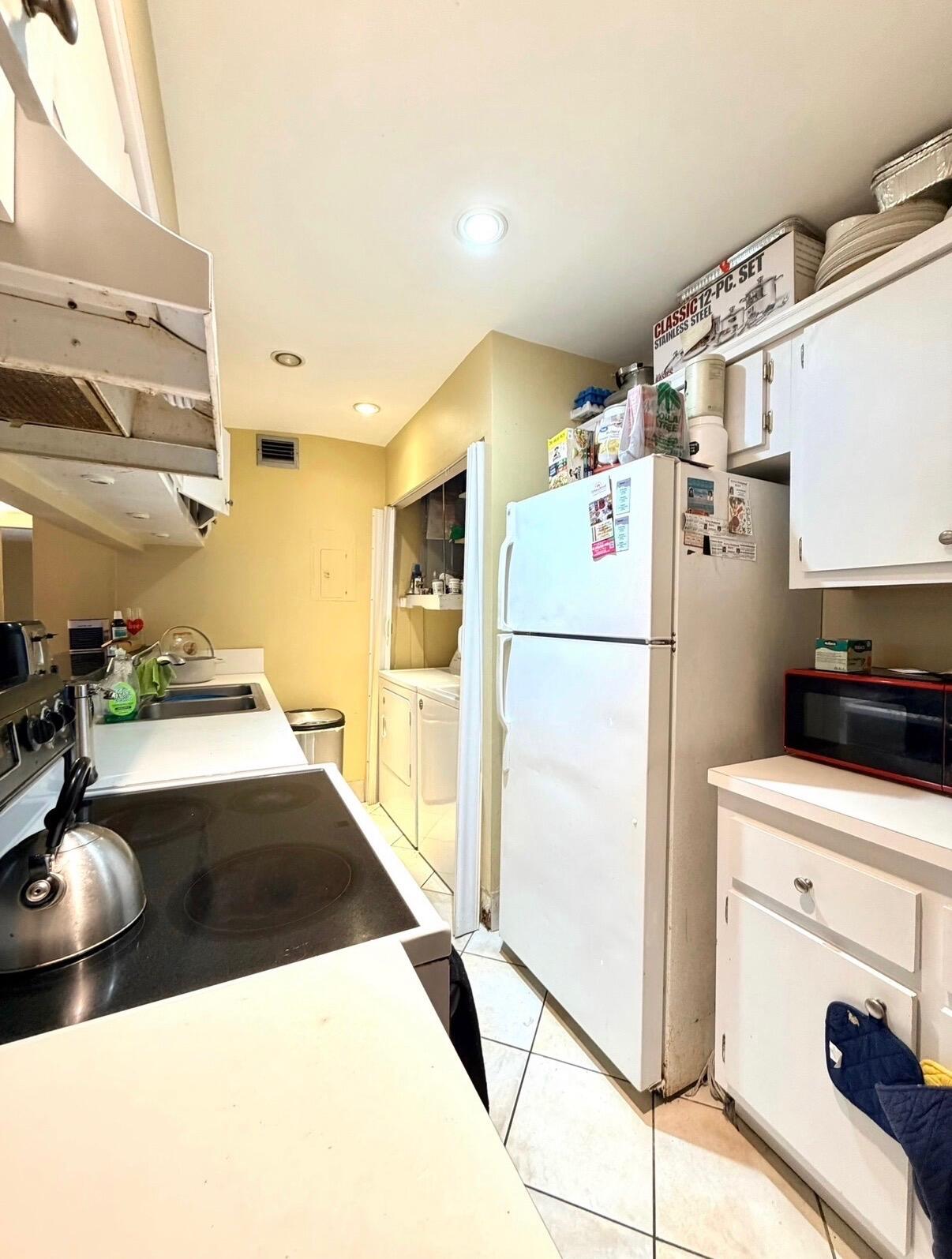 EMBARCADERO CONDO - Residential