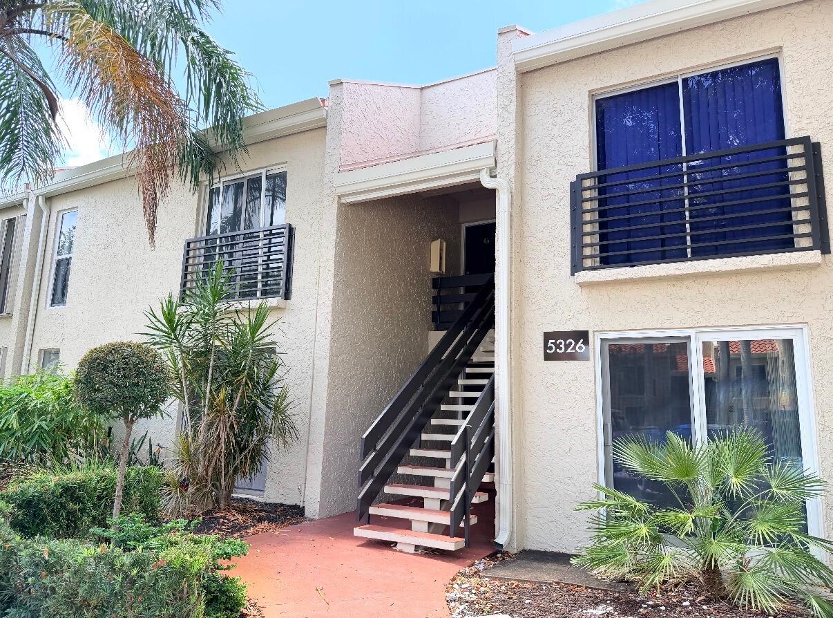 5326 NE 6th H23
