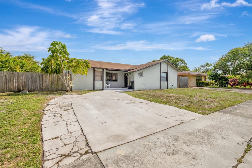 Photo of 2543 Dolphin Drive, Delray Beach, FL 33445 (MLS # F10504471)