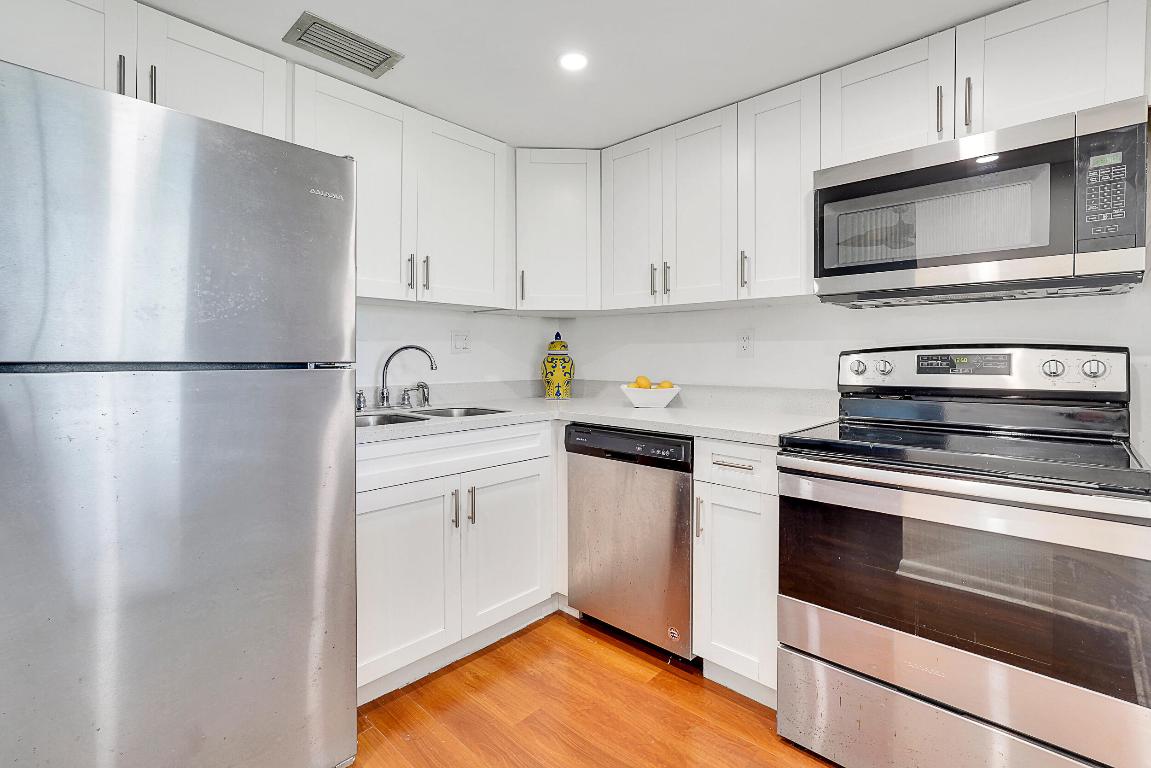 Wilshire North - Dolphin Point - Residential