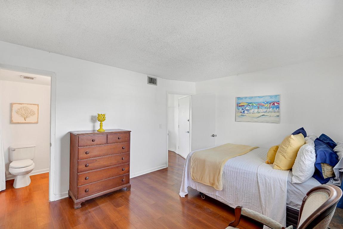 Wilshire North - Dolphin Point - Residential