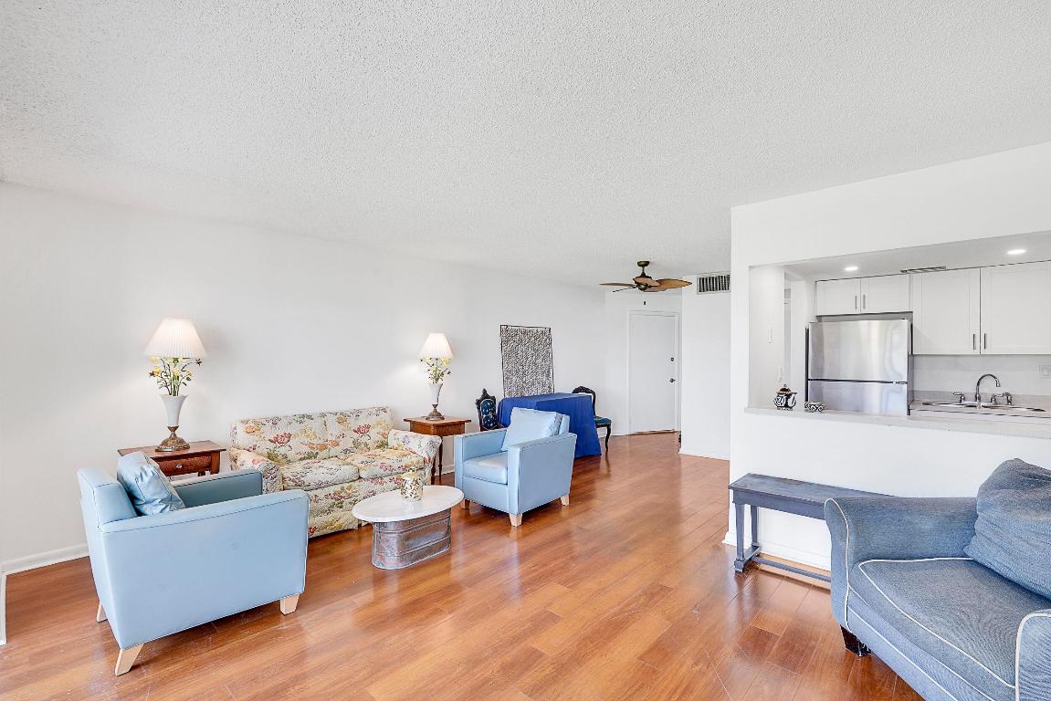 Wilshire North - Dolphin Point - Residential