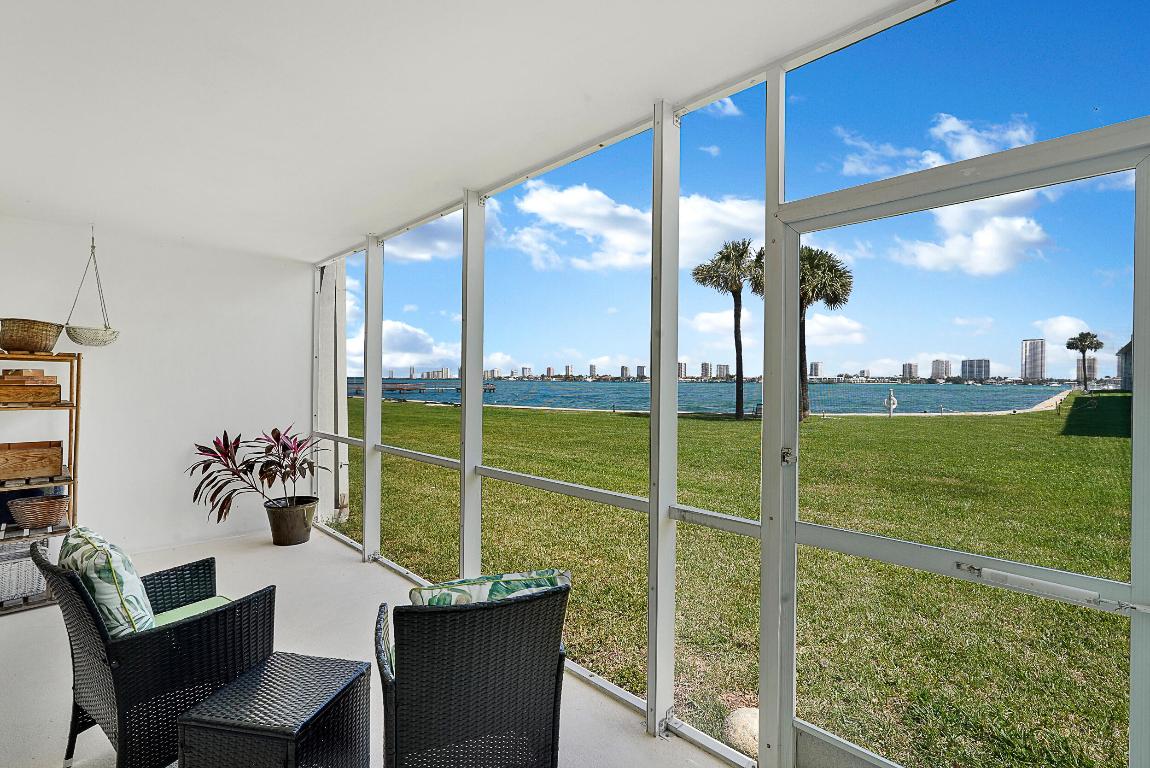 Wilshire North - Dolphin Point - Residential