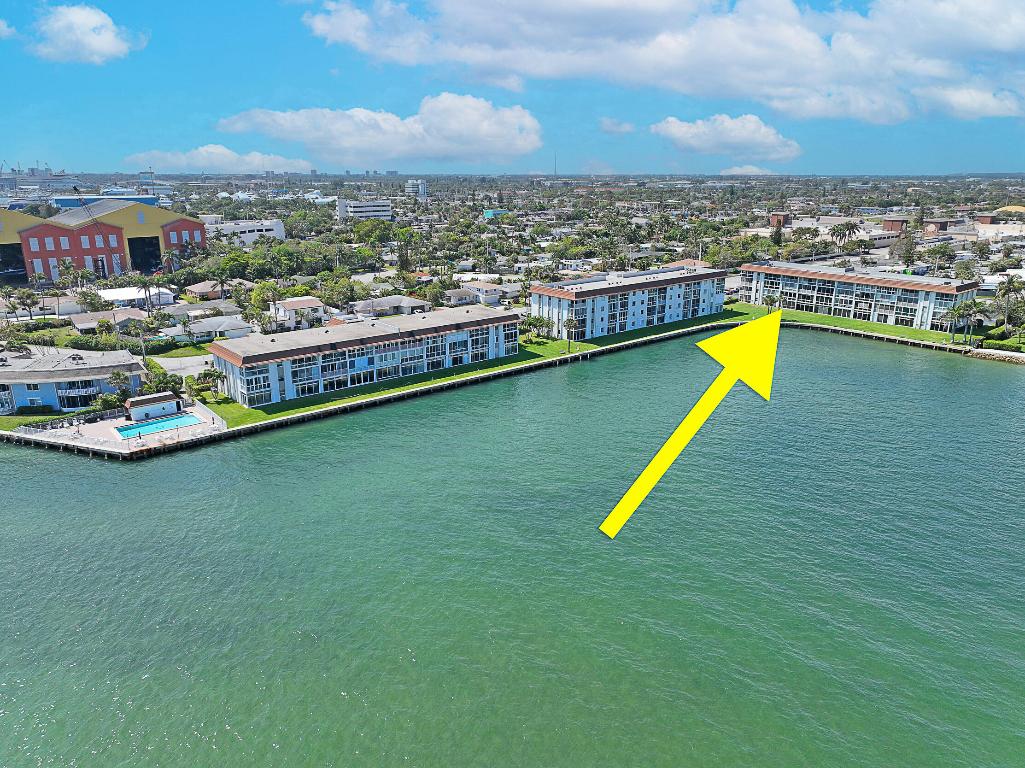 Wilshire North - Dolphin Point - Residential