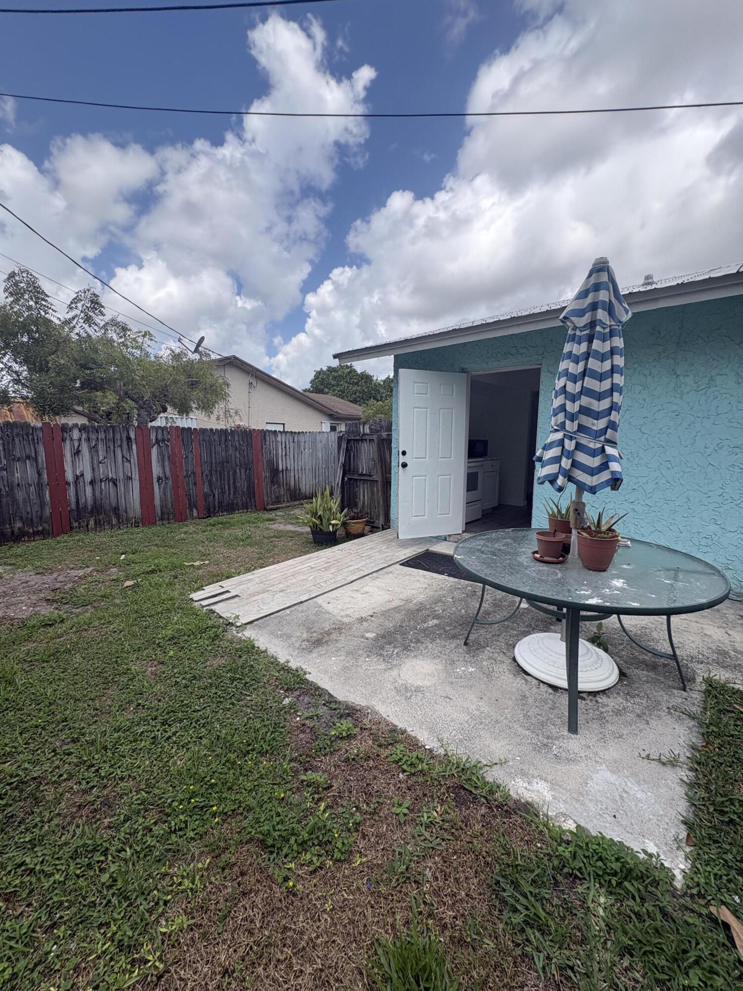 HERNDEN PARK - Residential Income