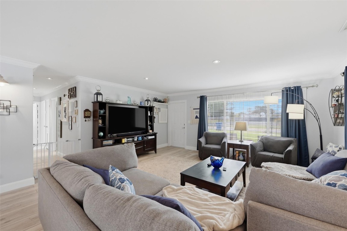 PALM BEACH RIDGE - Residential