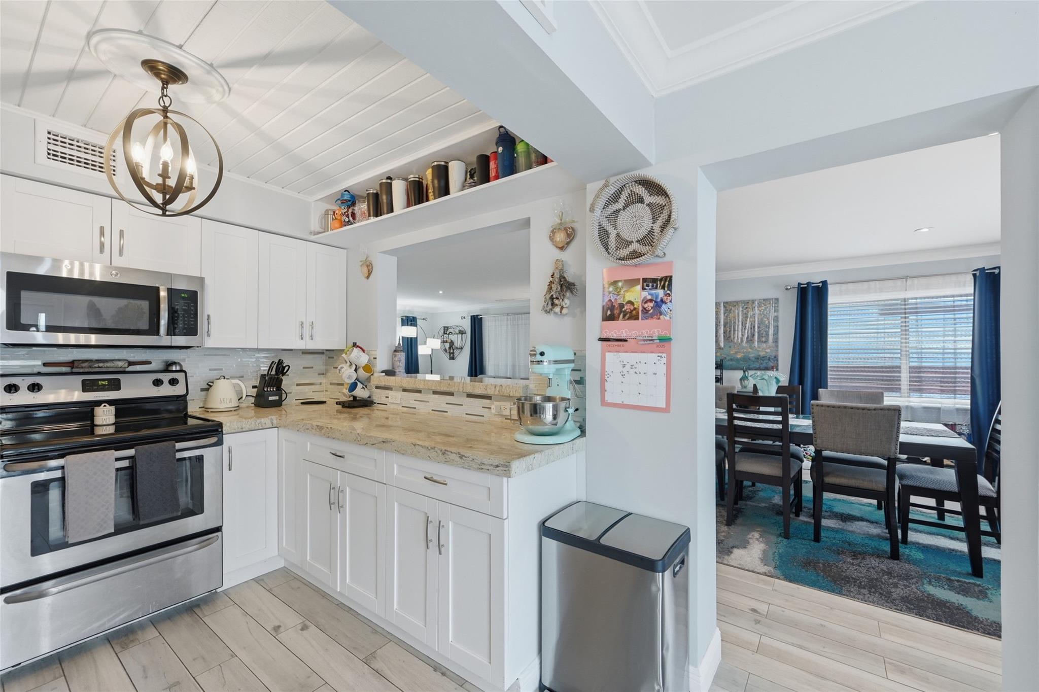 PALM BEACH RIDGE - Residential