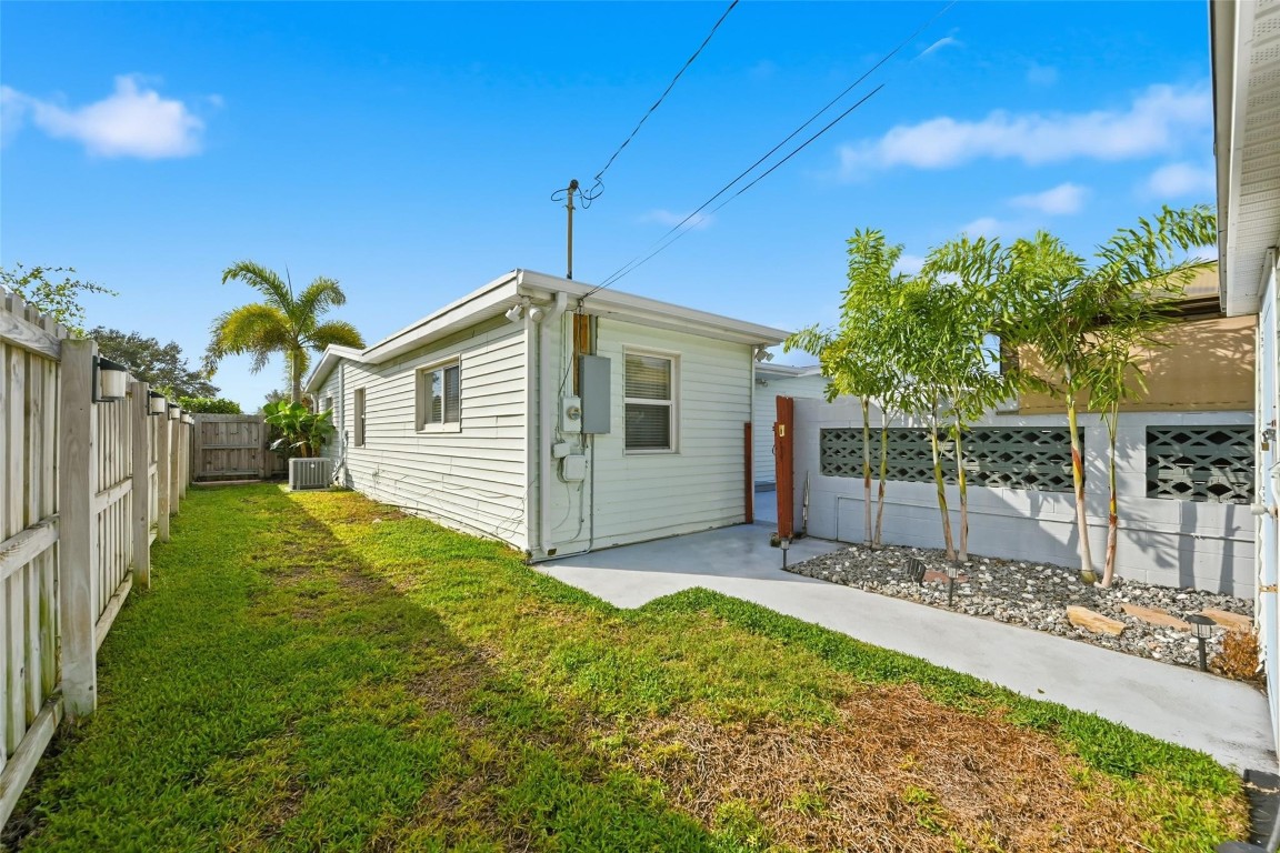 PALM BEACH RIDGE - Residential