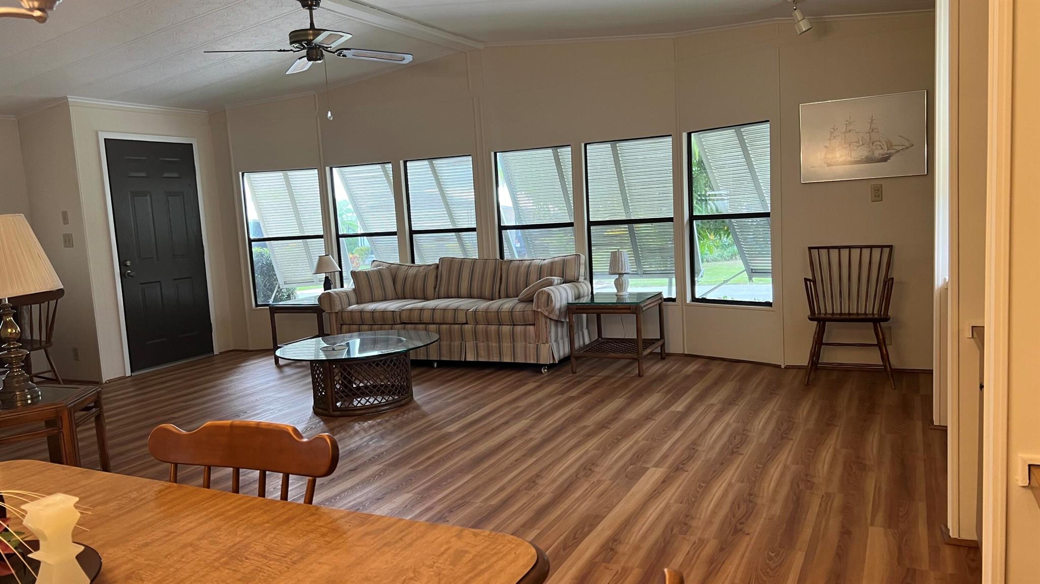 7761 SE Shenandoah Drive, Hobe Sound, FL, 33455/$265,000 4 7761 SE Shenandoah Drive