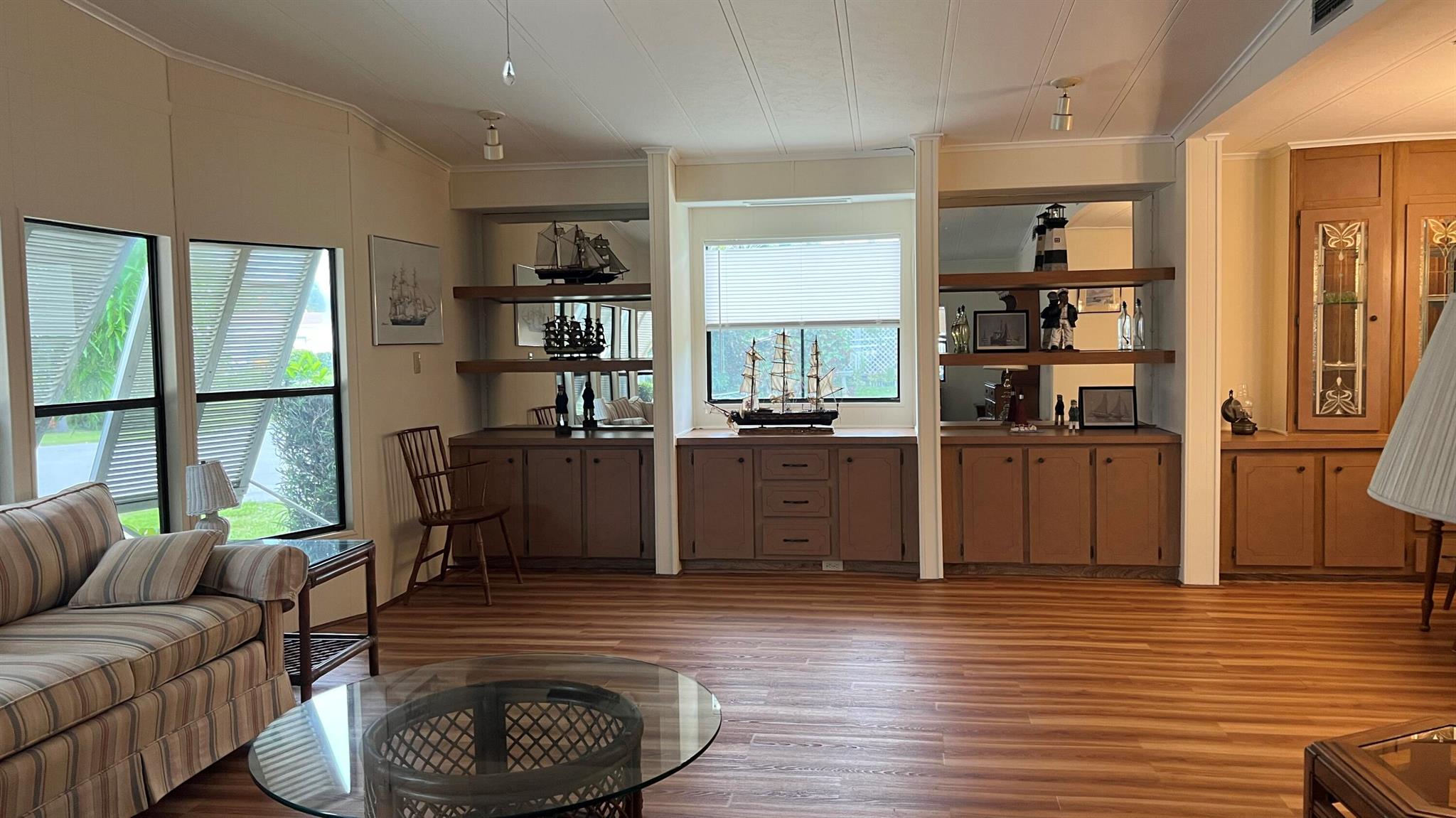 7761 SE Shenandoah Drive, Hobe Sound, FL, 33455/$265,000 2 7761 SE Shenandoah Drive