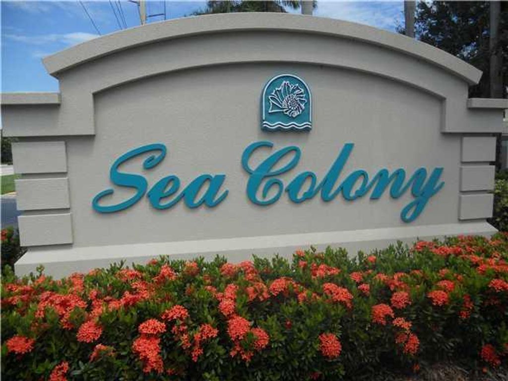 Photo of 3028 Windward Way, Jupiter, FL 33477 (MLS # R10756148)