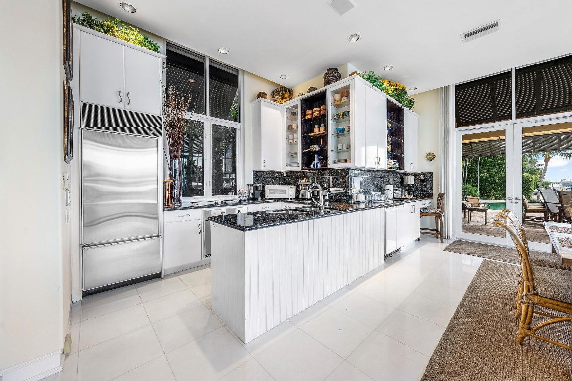 HILLSBORO BEACH - Residential