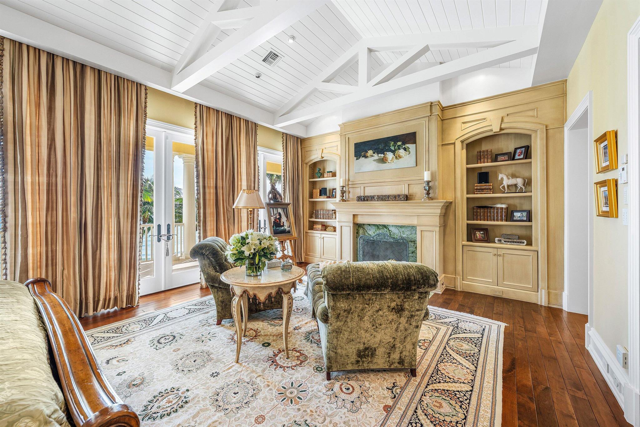 HILLSBORO BEACH - Residential