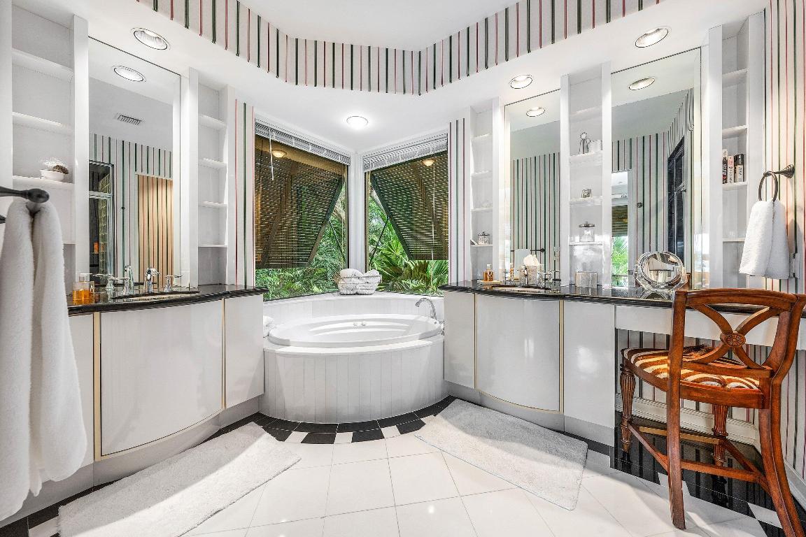 HILLSBORO BEACH - Residential