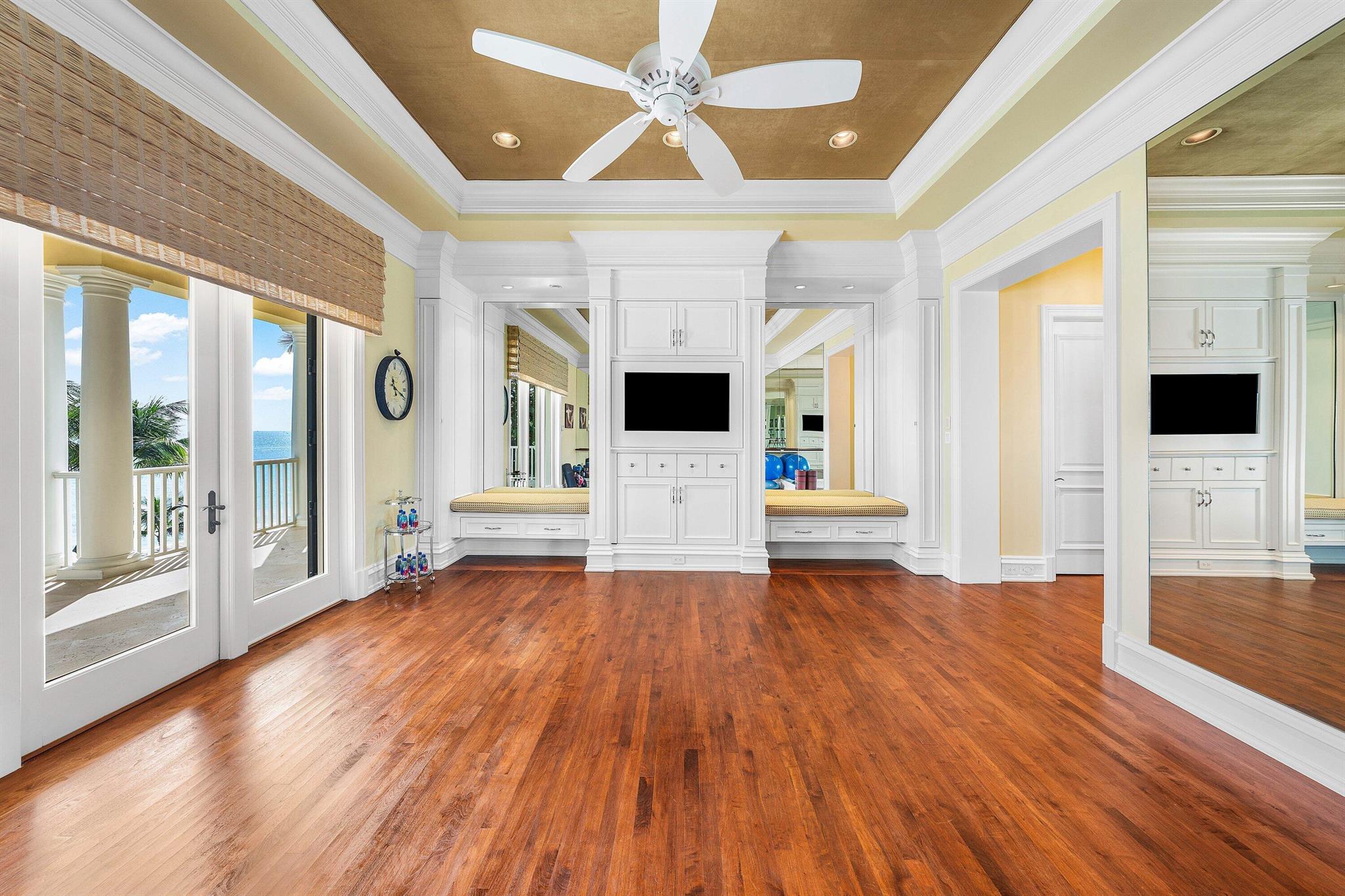 HILLSBORO BEACH - Residential