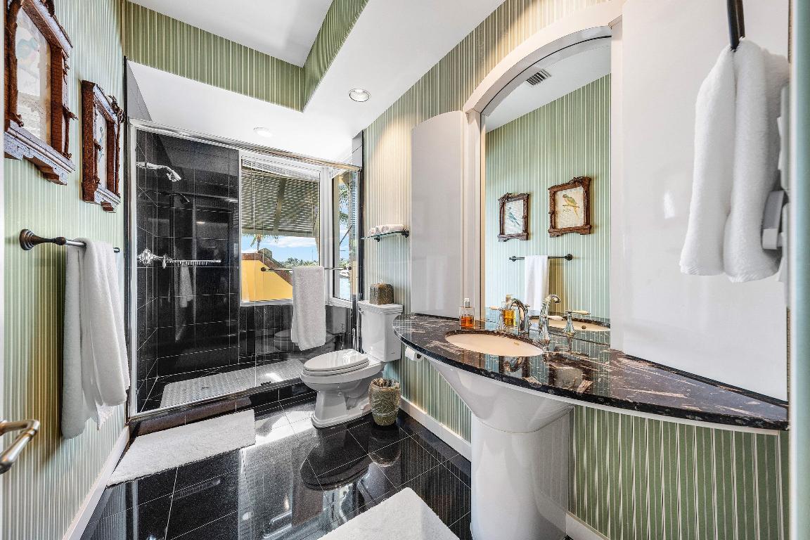 HILLSBORO BEACH - Residential