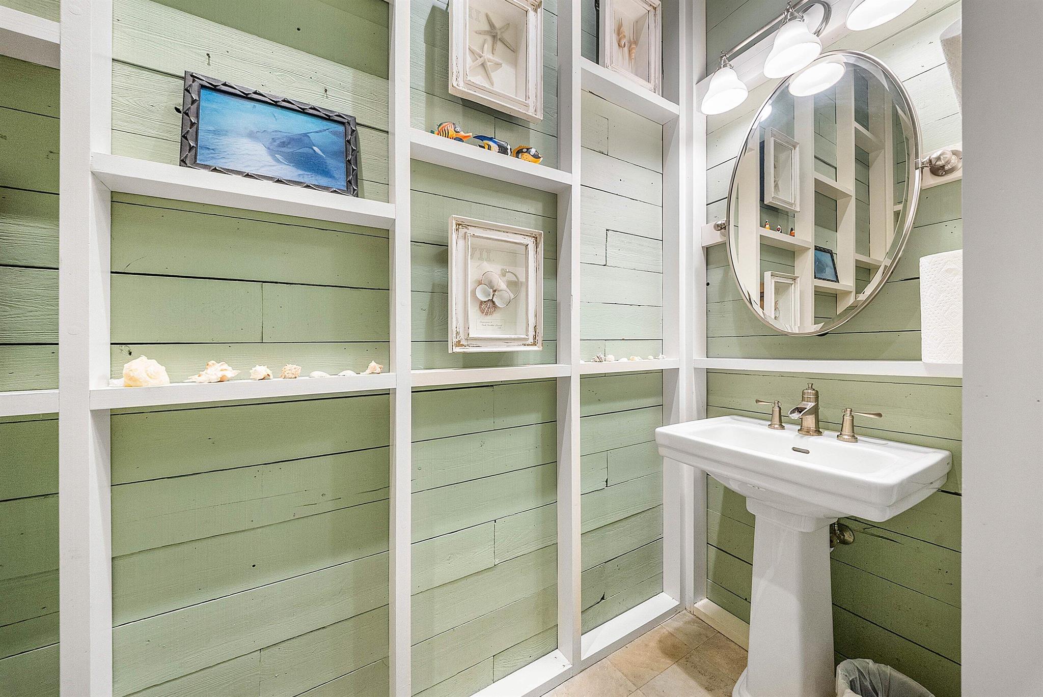 HILLSBORO BEACH - Residential