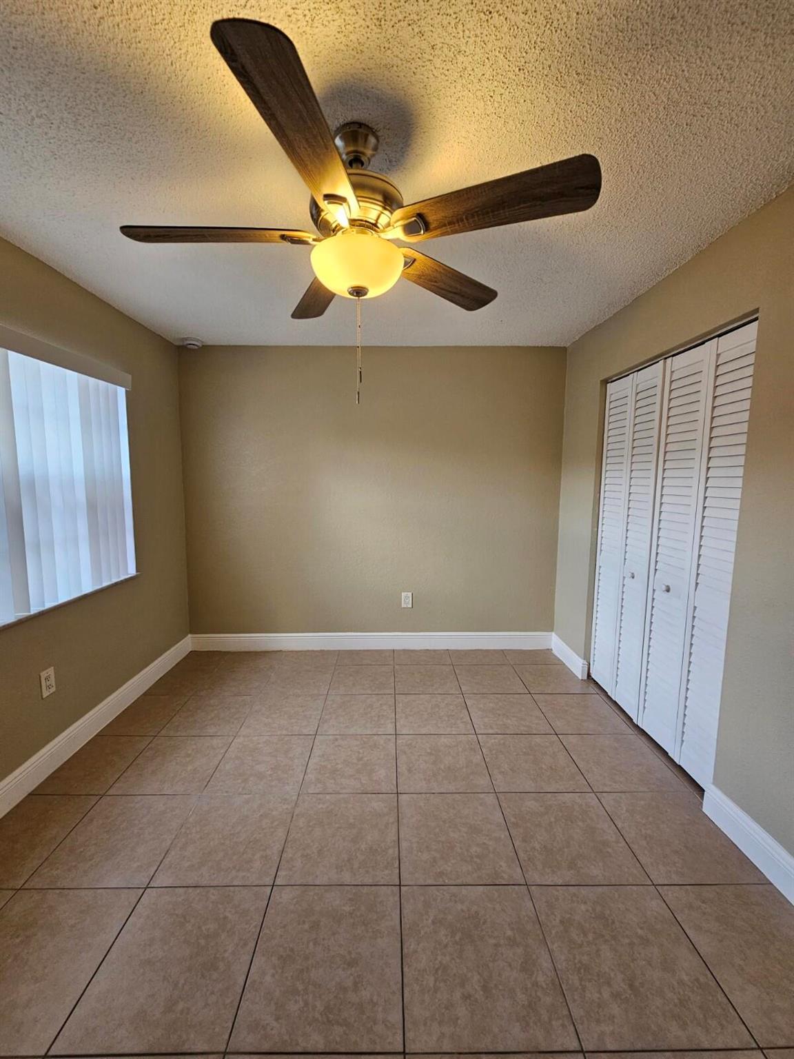 HERITAGE CIRCLE CONDO - Residential