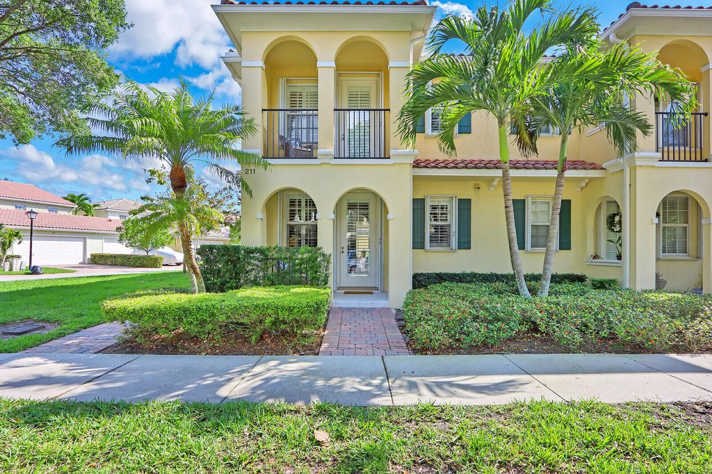 Photo of 211 Barcelona Drive, Jupiter, FL 33458 (MLS # R10789165)
