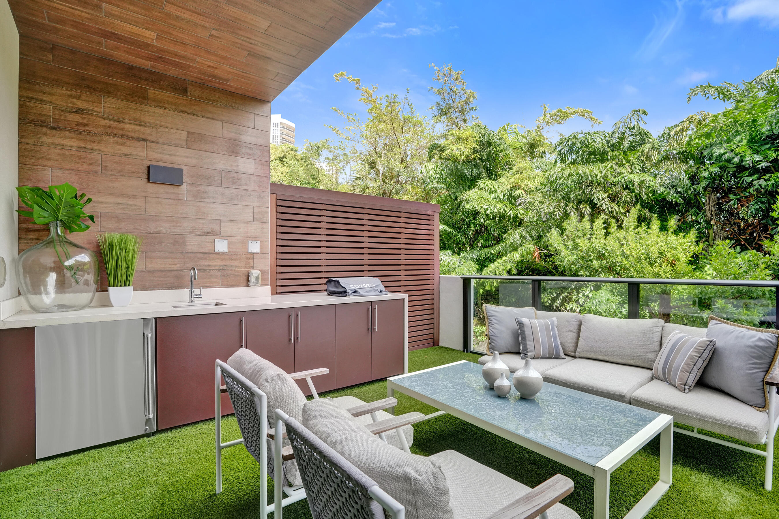 30 THIRTY NORTH OCEAN CONDO - Residential Lease