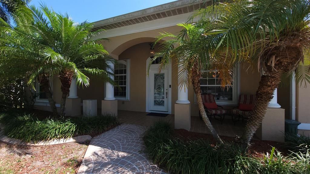 Photo of 1433 SE Bayharbor Street, Port St Lucie, FL 34983 (MLS # R10872112)