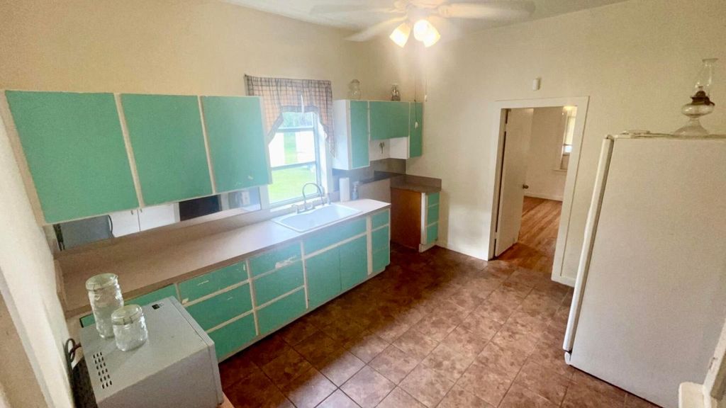Photo of 4911 Elm Avenue, Fort Pierce, FL 34982 (MLS # R10949619)