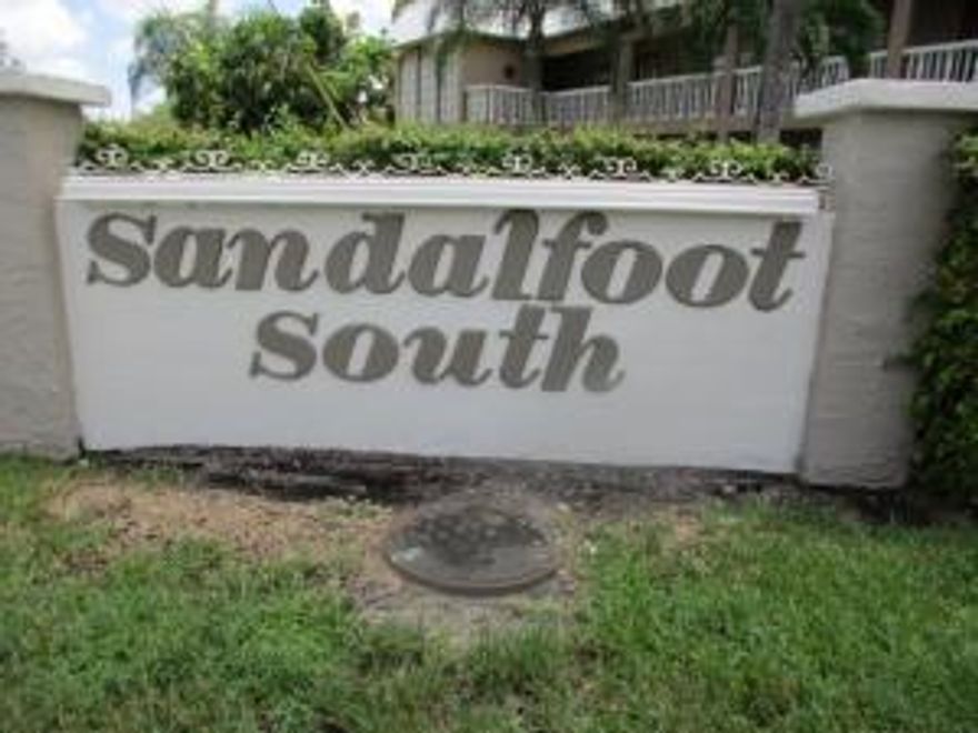 Perfect move in condition 1st floor unit in Sandalfoot South. Tile floors, ceiling fans and updated kitchen and baths. Complex is close to shopping, dining and entertainment. This is a Cash Only Sale due to New Flood Zone requirements.