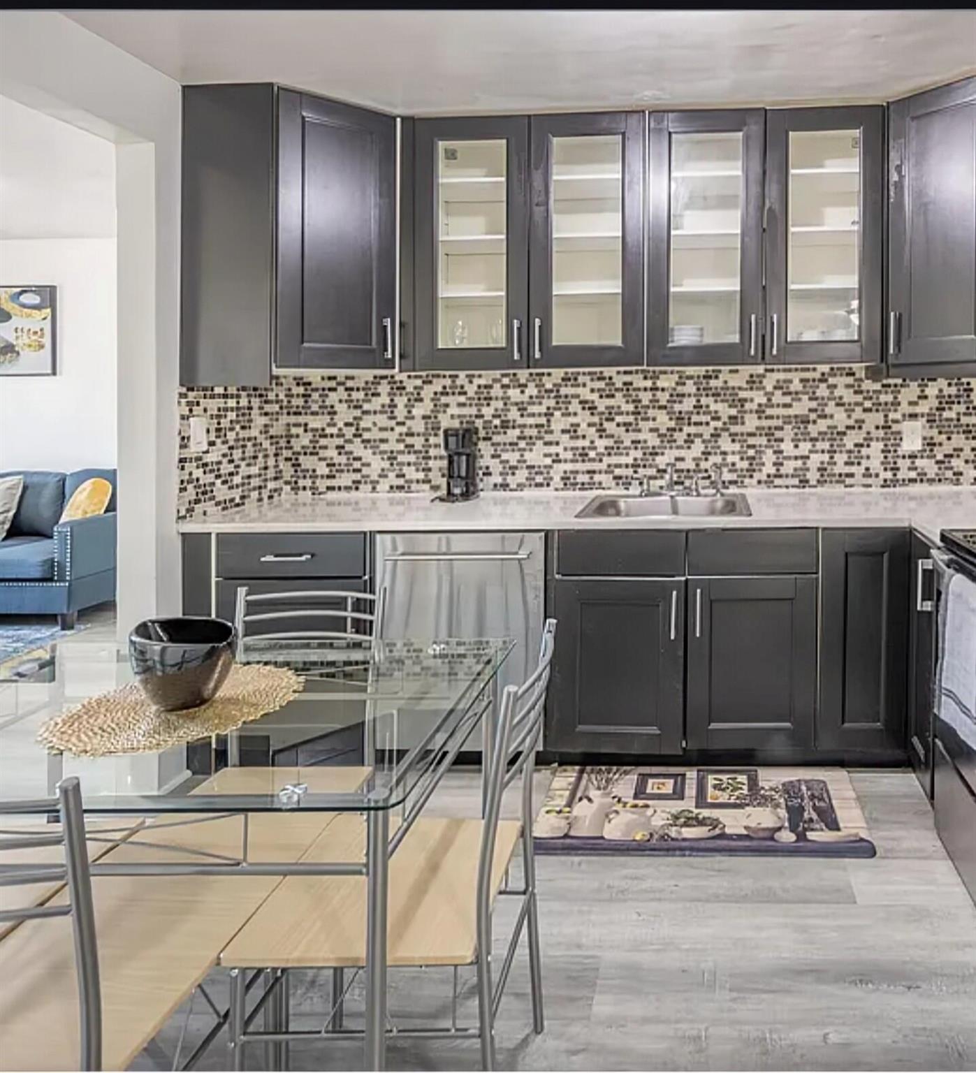 BREEZYWAY MANOR ADD - Residential Lease