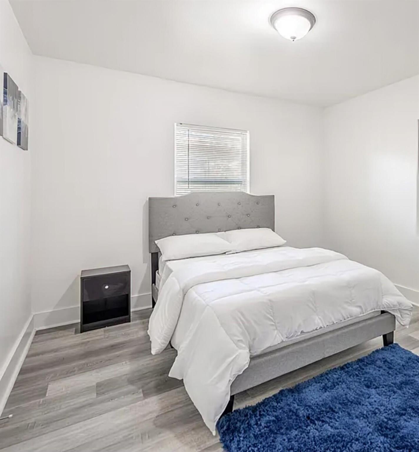 BREEZYWAY MANOR ADD - Residential Lease