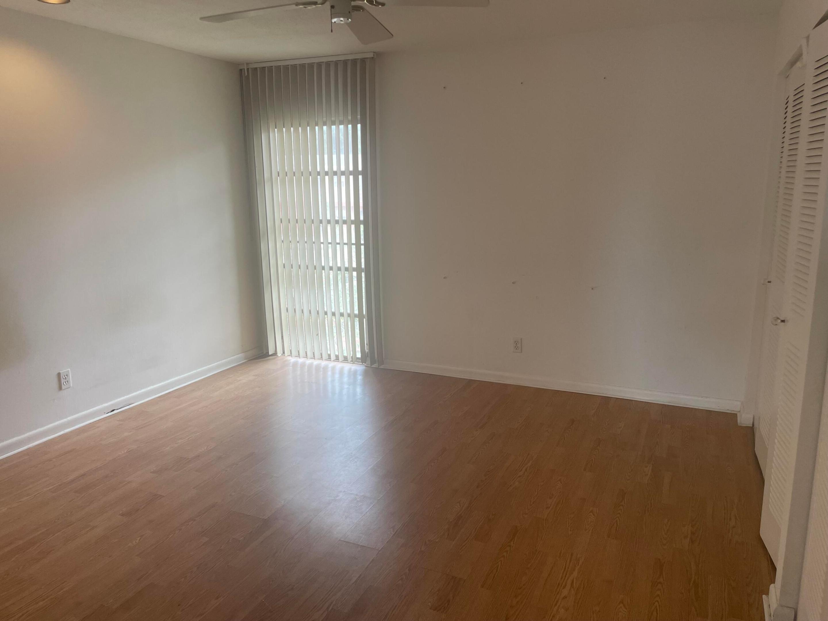 GOLFS EDGE CONDOS A THRU G - Residential