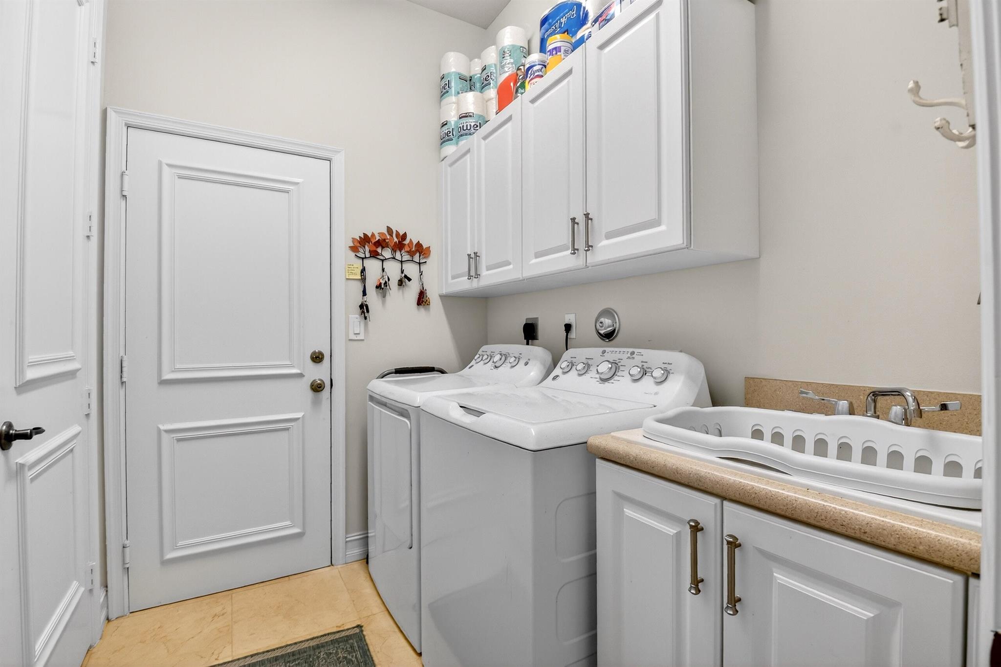 VALENCIA PALMS - Residential