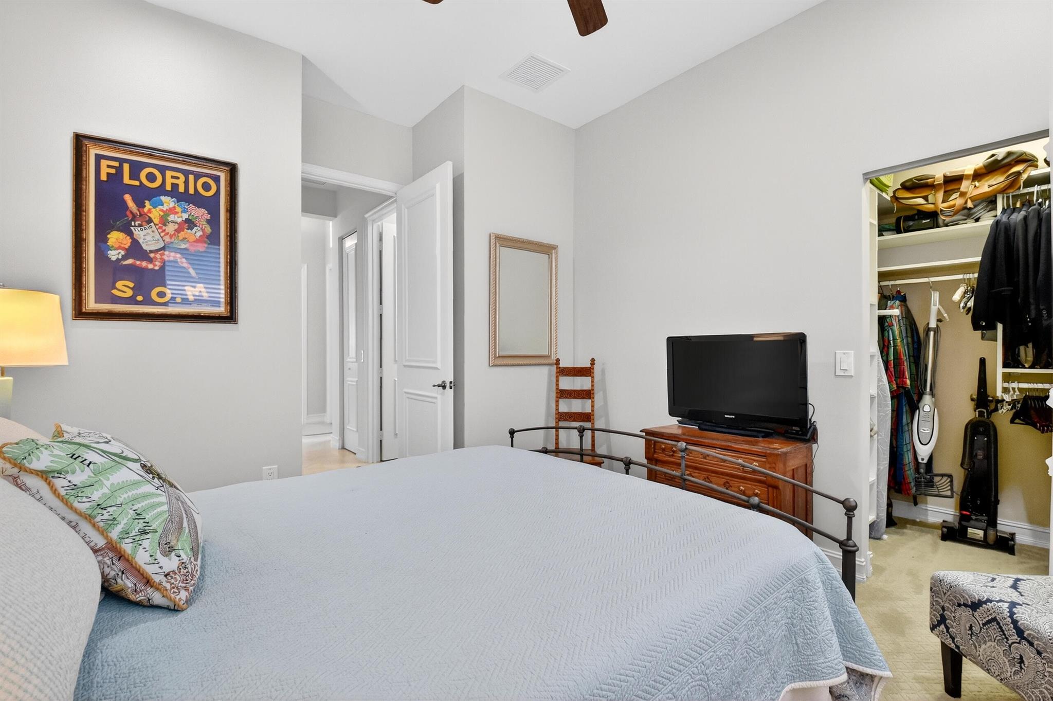 VALENCIA PALMS - Residential