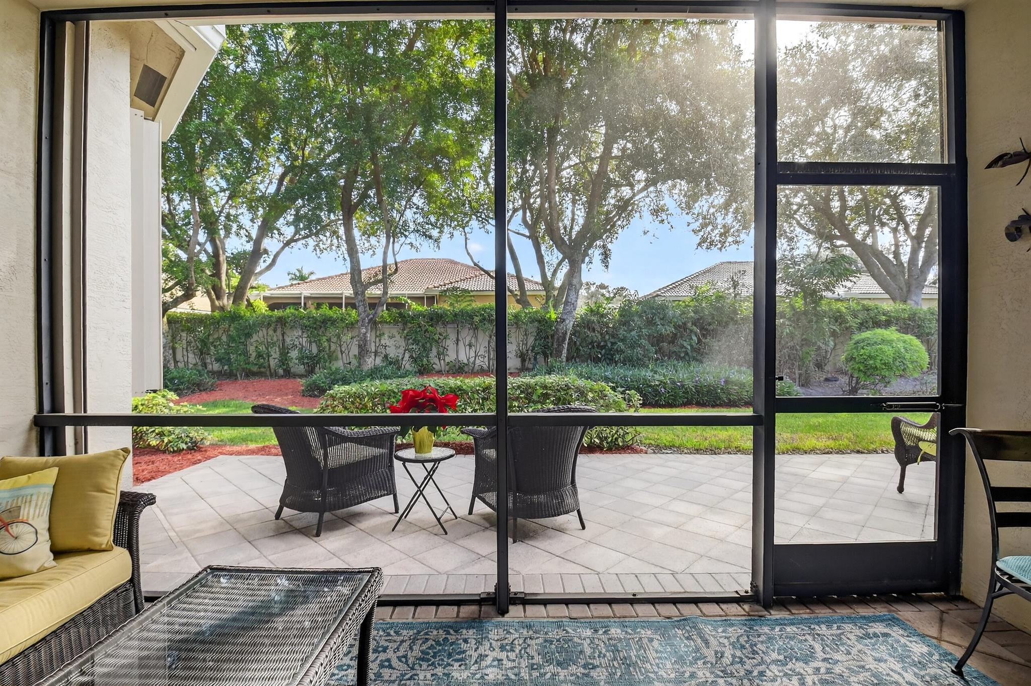 VALENCIA PALMS - Residential