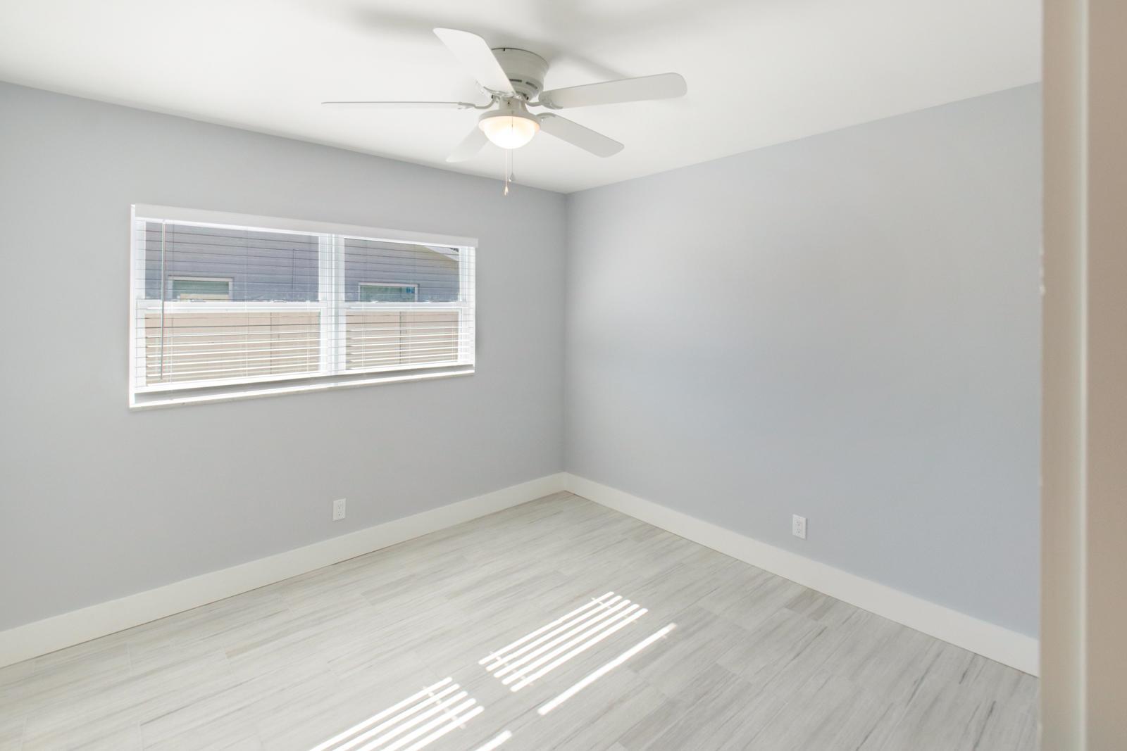 OCTOBER PARK - Residential Lease