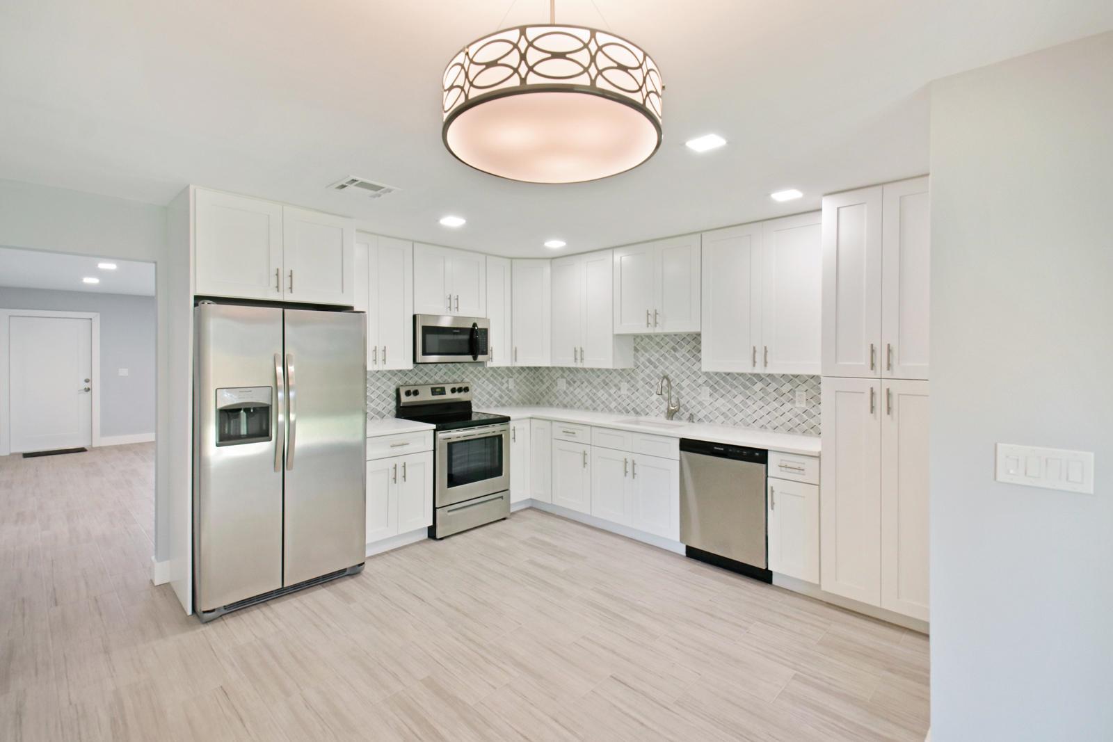 OCTOBER PARK - Residential Lease