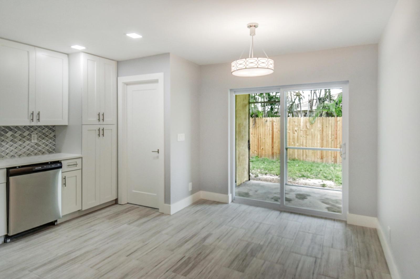 OCTOBER PARK - Residential Lease